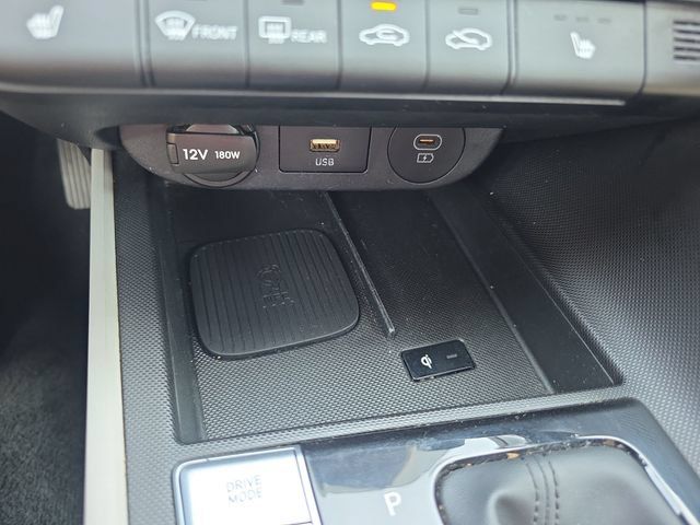 Used 2024 Hyundai Elantra Limited FWD image 25