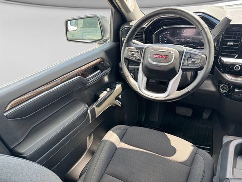 Used 2023 GMC Sierra 1500 Elevation w/ X31 Off-Road Package AWD/4WD image 18
