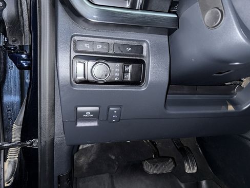 Used 2023 Ford F350 Lariat w/ Lariat Ultimate Package image 14