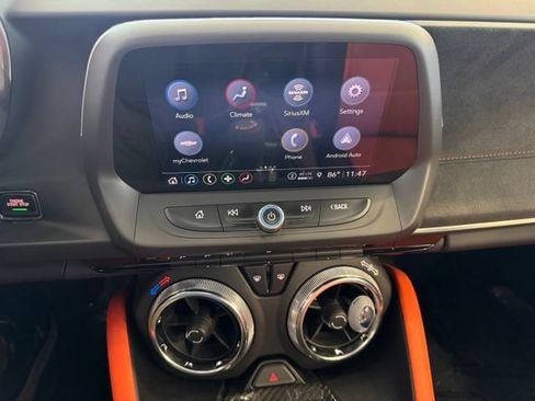 Used 2021 Chevrolet Camaro SS RWD image 13