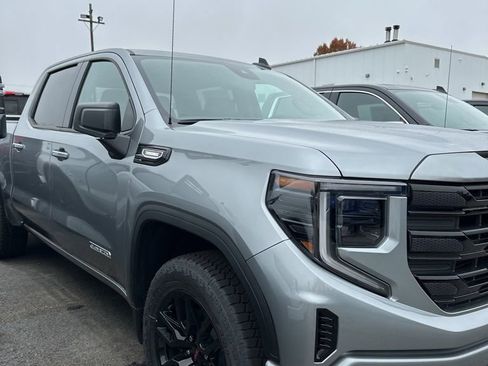 New 2026 GMC Sierra 1500 Elevation image 3