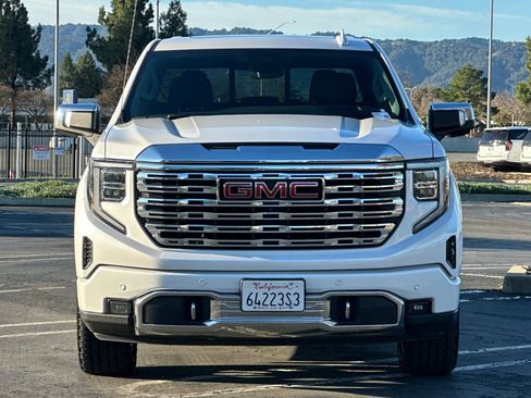 Used 2023 GMC Sierra 1500 Denali w/ Denali Reserve Package image 9