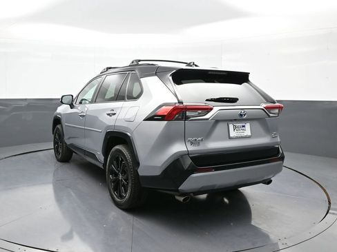 Certified 2022 Toyota RAV4 XSE AWD/4WD image 8