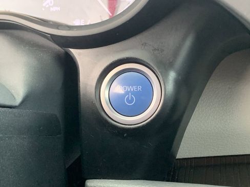 Used 2023 Toyota Sienna XLE image 27