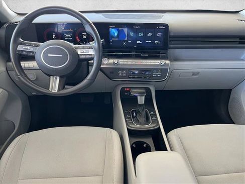 Used 2025 Hyundai Kona SEL AWD/4WD image 11