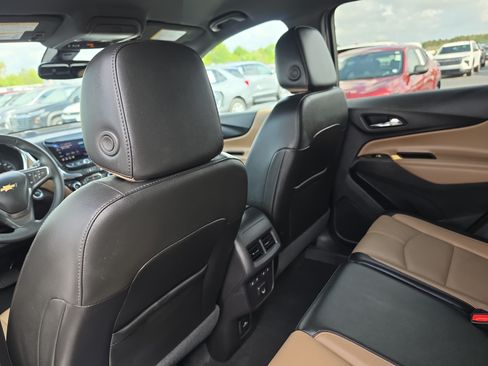 Certified 2024 Chevrolet Equinox Premier FWD image 12