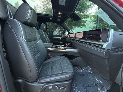 Used 2026 Cadillac Escalade Platinum Sport w/ LPO, ONYX Package AWD/4WD image 27