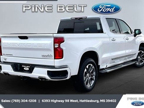 Used 2024 Chevrolet Silverado 1500 High Country image 11