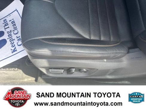 Used 2021 Toyota Avalon Touring w/ Advanced Safety Package FWD image 15