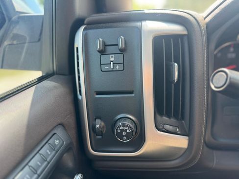 Used 2015 GMC Sierra 1500 SLT w/ SLT Crew Cab Value Package image 32