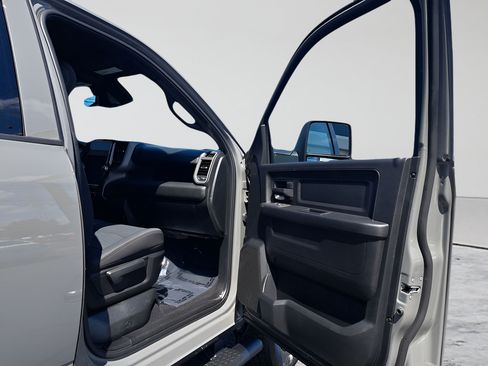 New 2026 RAM 2500 Tradesman AWD/4WD image 15