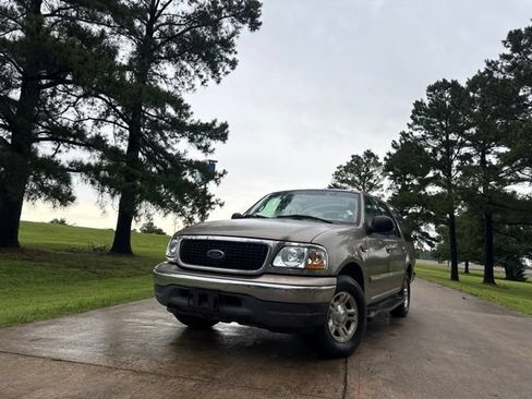 Used 2002 Ford Expedition XLT RWD image 10