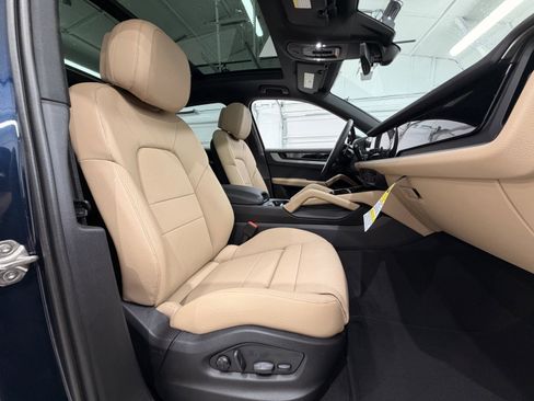 New 2026 Porsche Cayenne AWD/4WD image 23