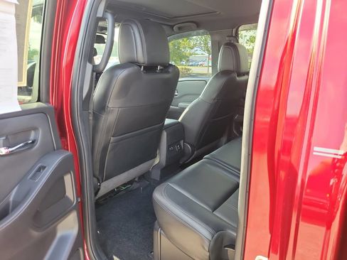 Certified 2022 Nissan Frontier PRO-4X w/ Pro-4X Premium Package AWD/4WD image 9