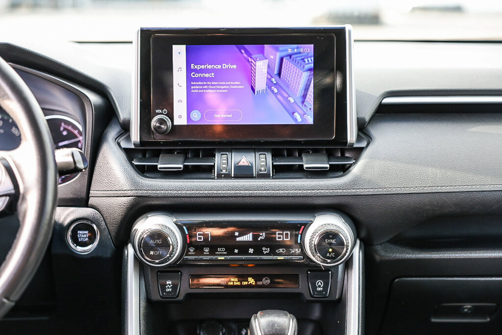 Used 2023 Toyota RAV4 XLE Premium FWD image 3