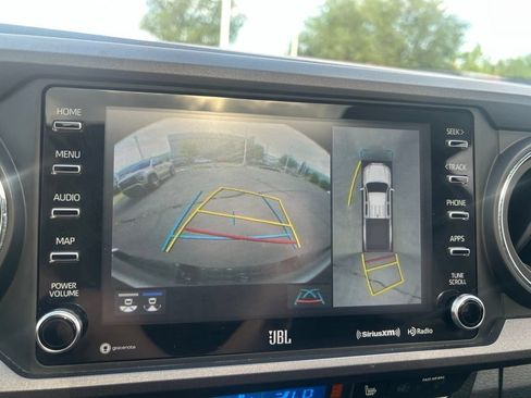 Used 2023 Toyota Tacoma TRD Sport w/ TRD Premium Sport Package AWD/4WD image 8