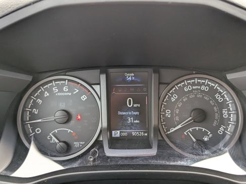 Used 2017 Toyota Tacoma TRD Off-Road image 18