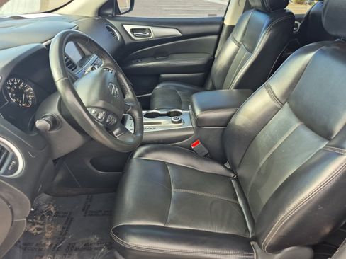 Used 2018 Nissan Pathfinder SL AWD/4WD image 17