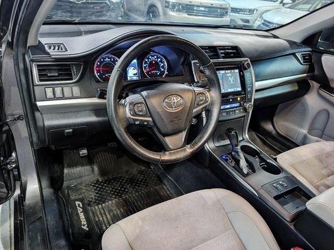 Used 2016 Toyota Camry XSE w/ Moonroof Package FWD image 16
