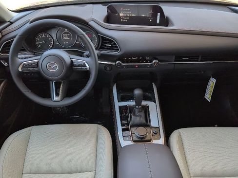 Used 2025 MAZDA CX-30 AWD 2.5 S w/ Premium Package image 4