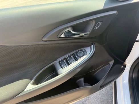 Used 2024 Chevrolet Malibu LT FWD image 11