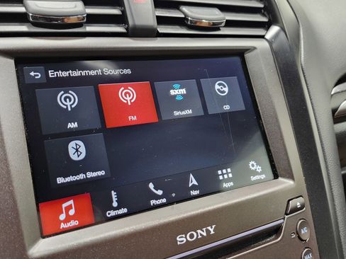 Used 2019 Ford Fusion Energi Titanium image 7