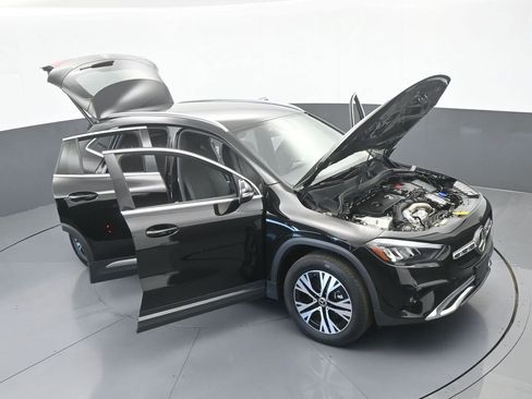 Used 2025 Mercedes-Benz GLA 250 image 68