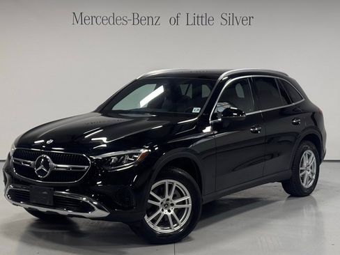 Used 2023 Mercedes-Benz GLC 300 4MATIC image 1