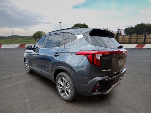 Certified 2024 Kia Seltos S FWD image 4