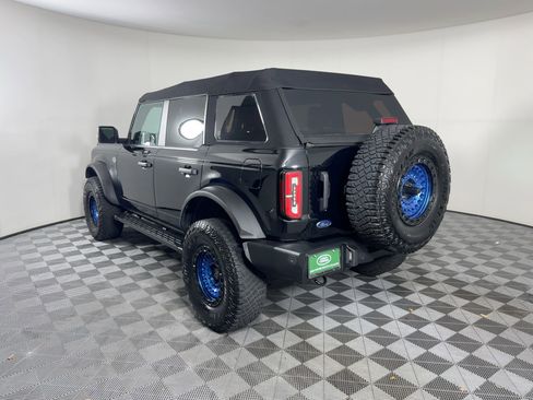 Used 2022 Ford Bronco Wildtrak image 3