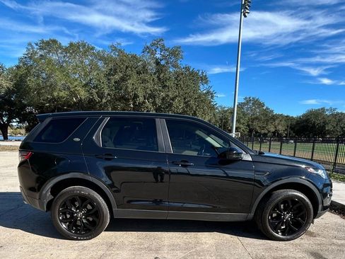 Used 2018 Land Rover Discovery Sport HSE image 4
