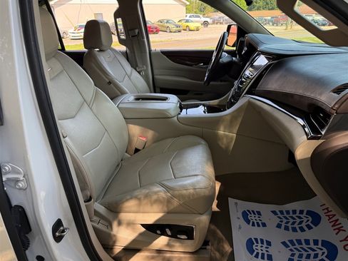 Used 2016 Cadillac Escalade Premium AWD/4WD image 63