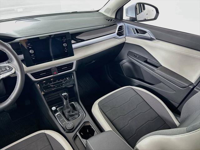 New 2027 Volkswagen Taos SE AWD/4WD image 22