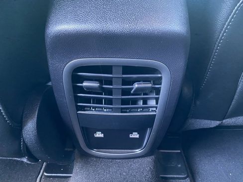 Used 2019 Lincoln MKC Premiere image 31