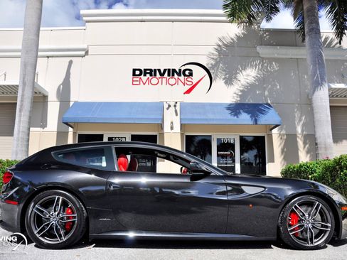 Used 2016 Ferrari FF AWD/4WD image 11