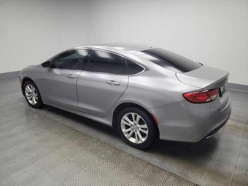 Used 2015 Chrysler 200 Limited w/ Convenience Group image 3