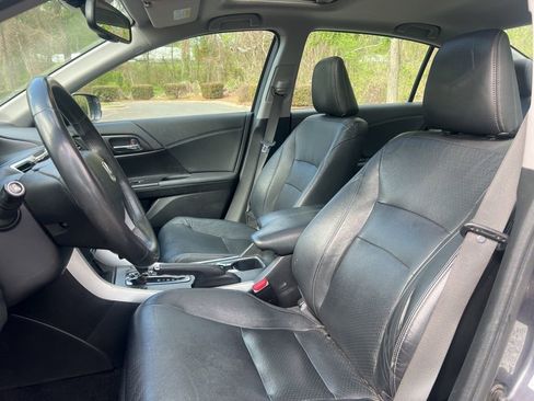 Used 2015 Honda Accord EX-L image 16