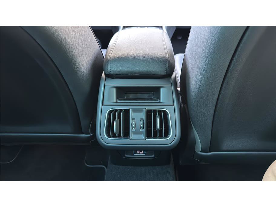 Used 2023 Maserati Grecale GT AWD/4WD image 27
