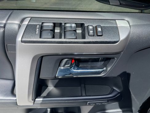 Used 2023 Toyota 4Runner Limited AWD/4WD image 13