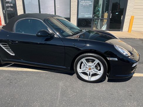 Used 2011 Porsche Boxster RWD image 12