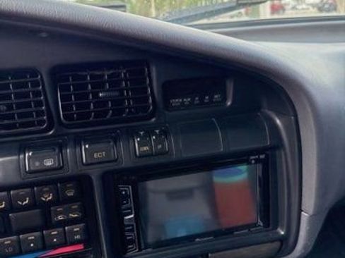 Used 1994 Toyota Land Cruiser image 10