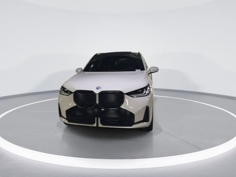 New 2026 BMW X3 xDrive30 w/ Premium Package image 3