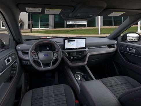 Used 2025 Ford Explorer ST-Line w/ Premium Package RWD image 10
