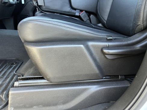 Used 2025 Chevrolet Silverado 2500 Custom AWD/4WD image 27