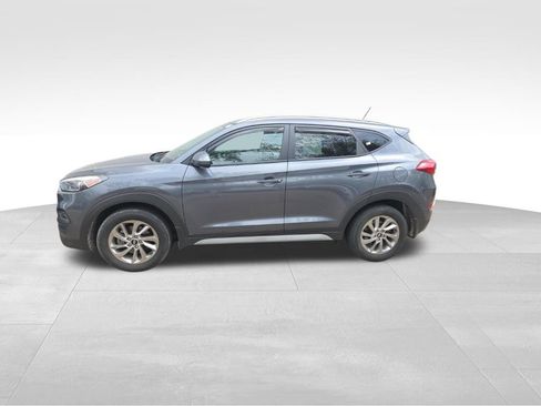 Used 2017 Hyundai Tucson SE image 4