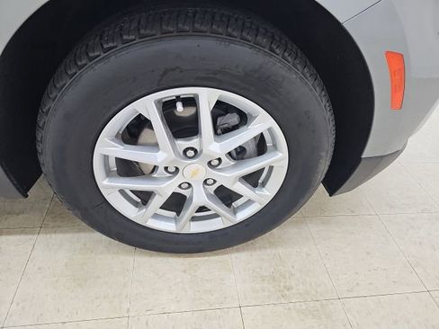 Used 2024 Chevrolet Equinox LT w/ LPO, Floor Liner Package FWD image 13