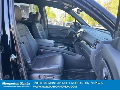 Used 2025 Honda Passport Black Edition image 43