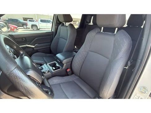 Certified 2024 Toyota Tacoma SR5 AWD/4WD image 12