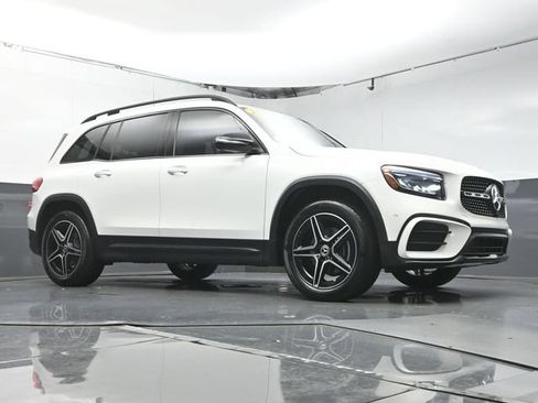 Used 2026 Mercedes-Benz GLB 250 image 42