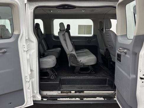 Used 2018 Ford Transit 350 XLT RWD image 27